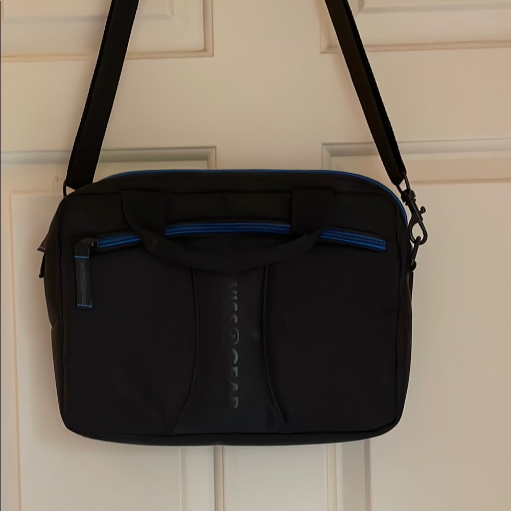 SwissGear Black and Blue Travel Bag with Adjustable Strap